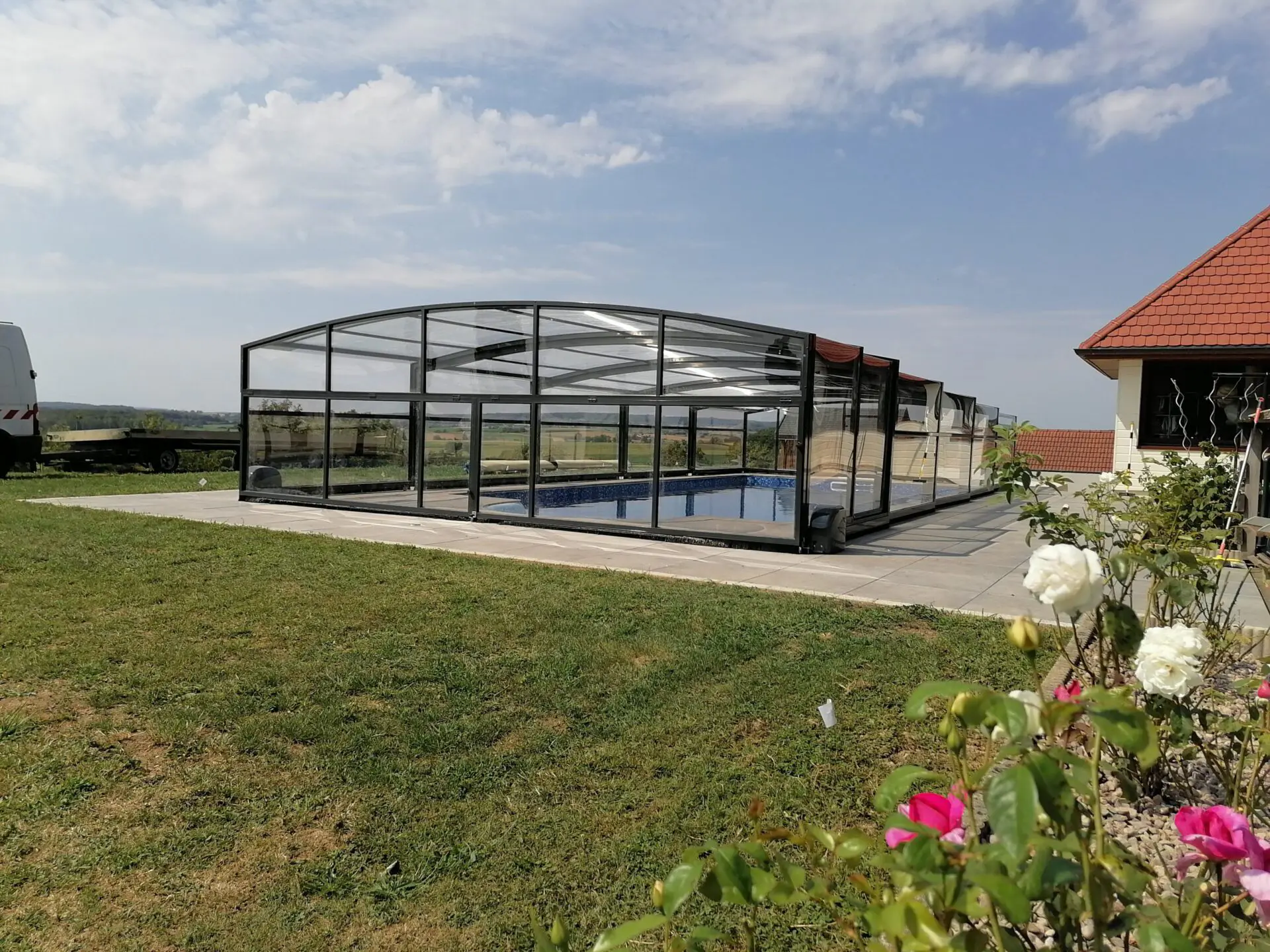 abri piscine haut herault scaled 1